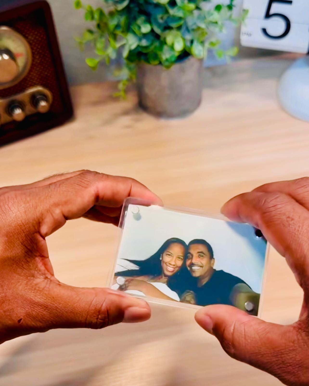 4 Polaroids Photo Magnetic Frames By MyPhotoPrint - Pack of 4 - With 4 Free Photos