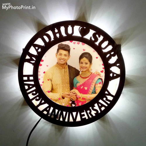 Customized Round Couple Photo Name Board 0003